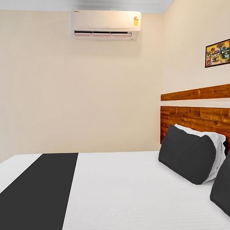 Hotel O Leela Elite Vijayawada Bagian luar foto