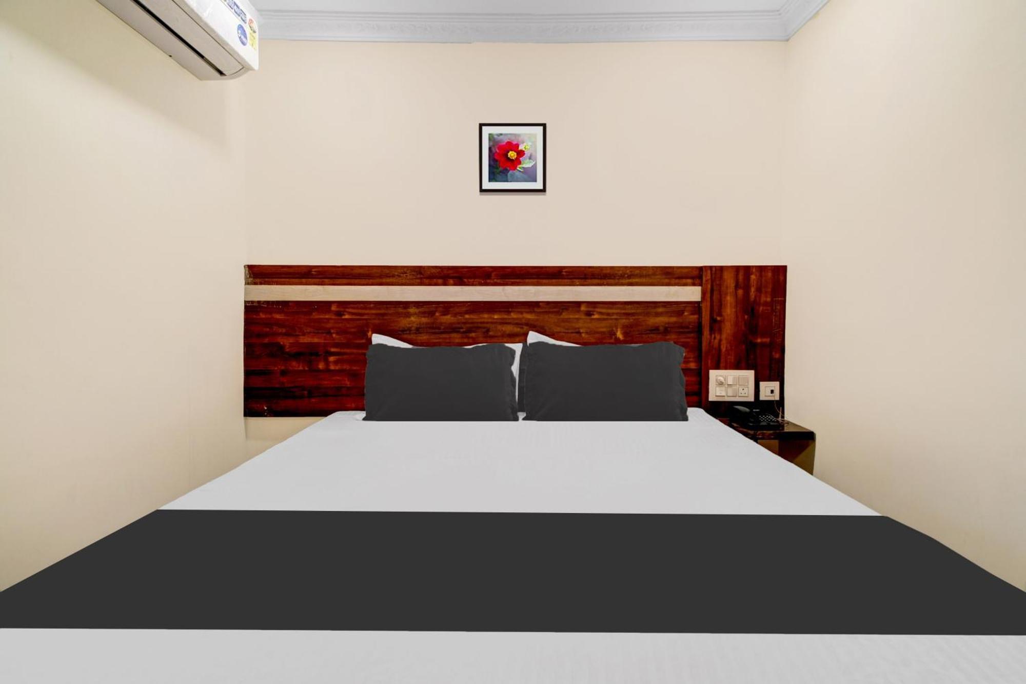 Hotel O Leela Elite Vijayawada Bagian luar foto